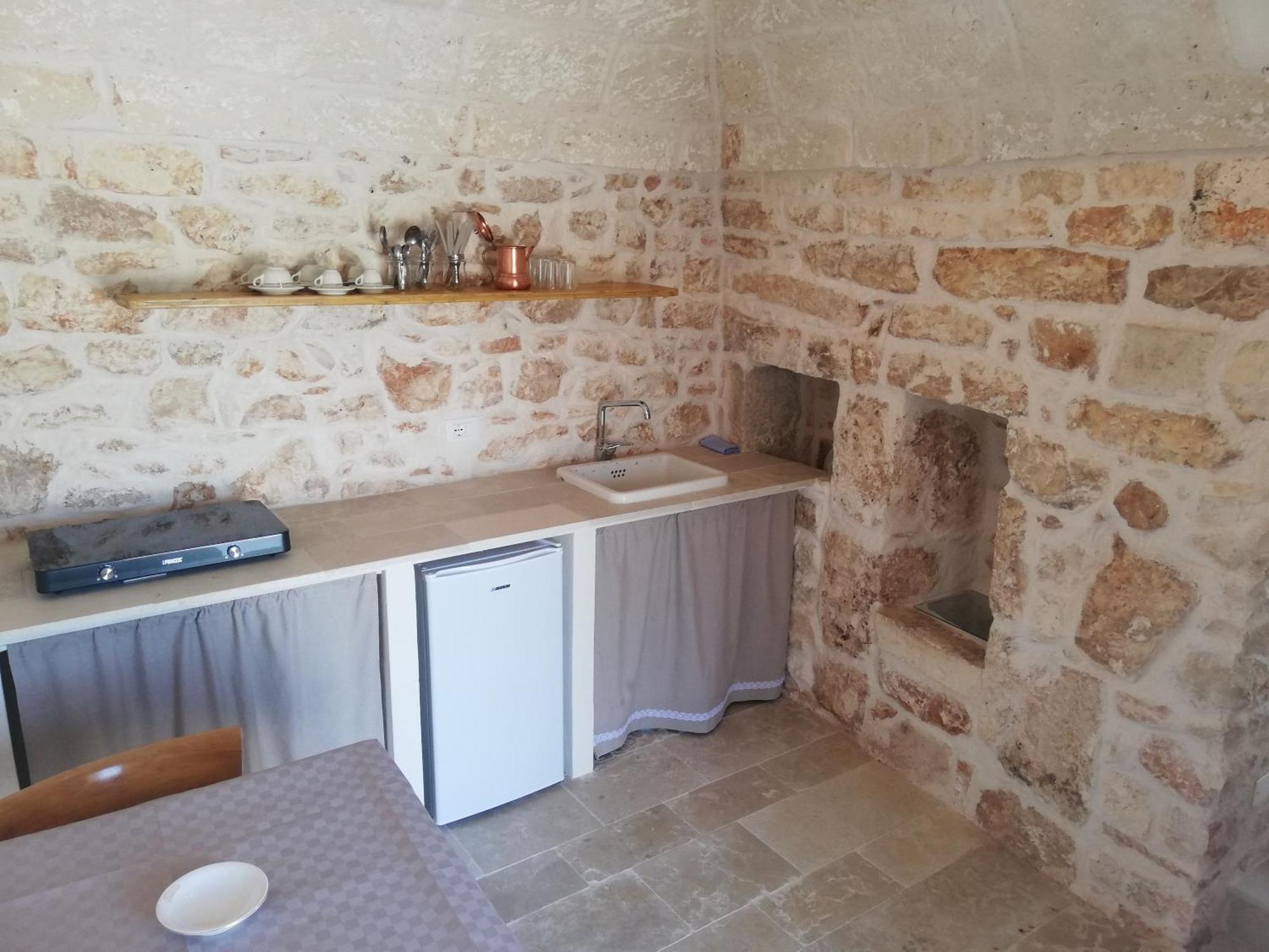 Holiday Home Trullo Antico Ostuni Ruang foto