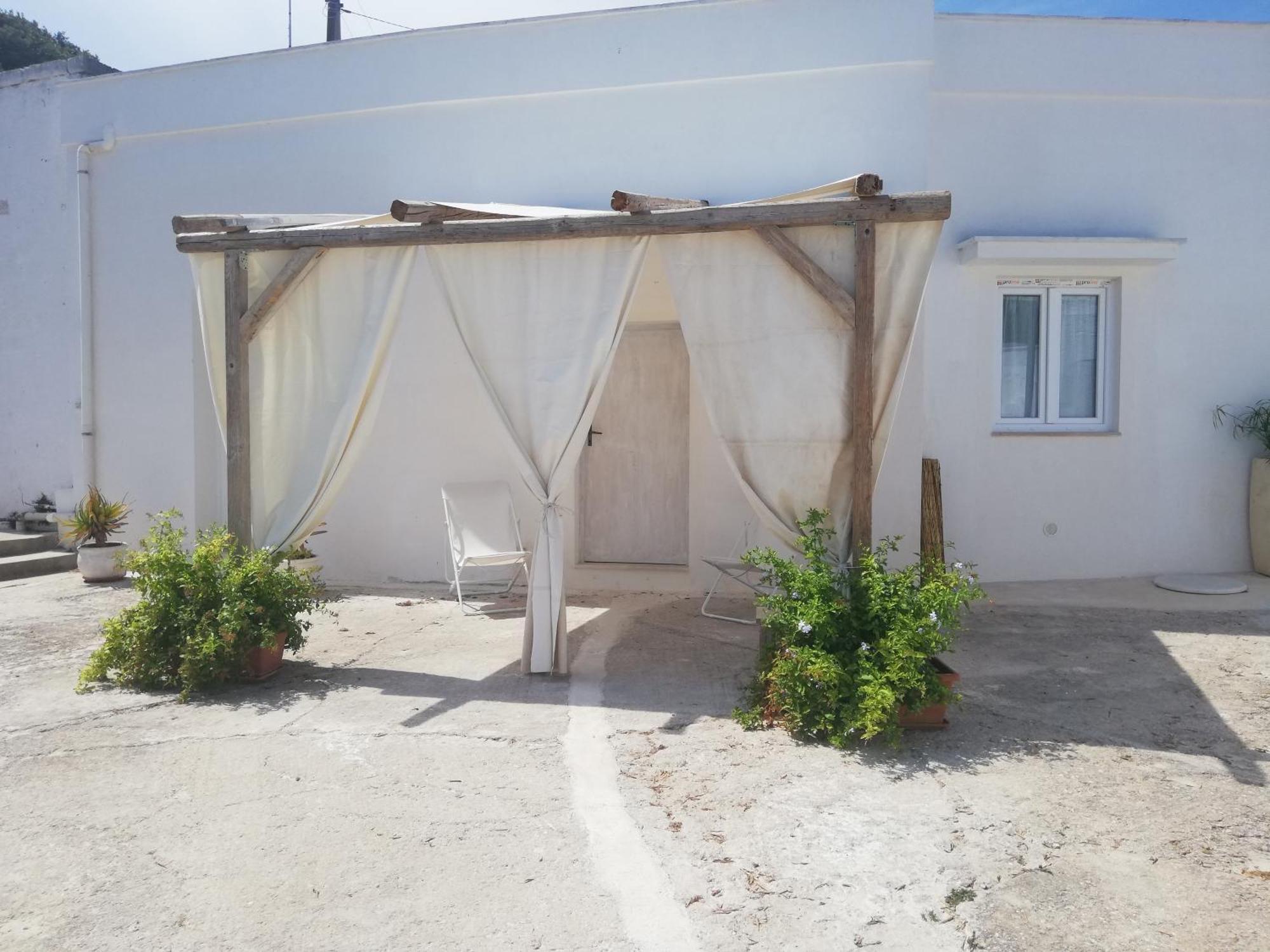 Holiday Home Trullo Antico Ostuni Ruang foto